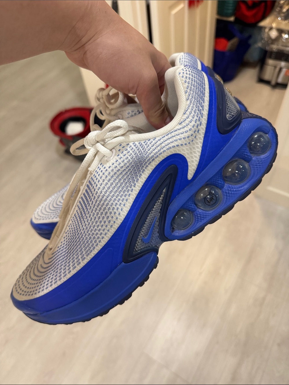Air max dn Blue and White size 11.5